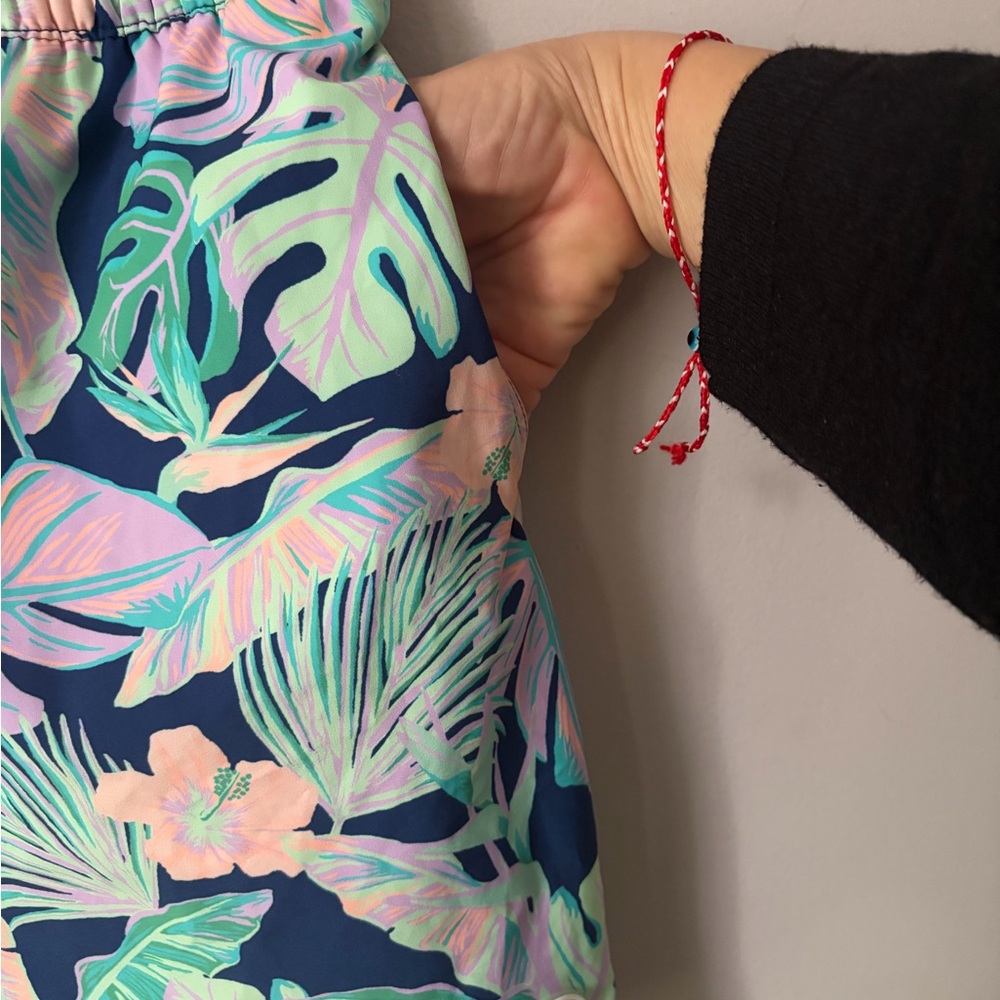 Chubbies 7" Tropical Print Classic Swim Trunks Lined - Picture 7 of 9
